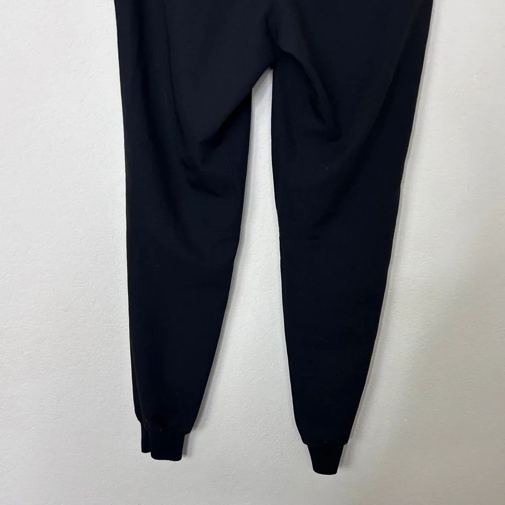 Figs holes inseam no